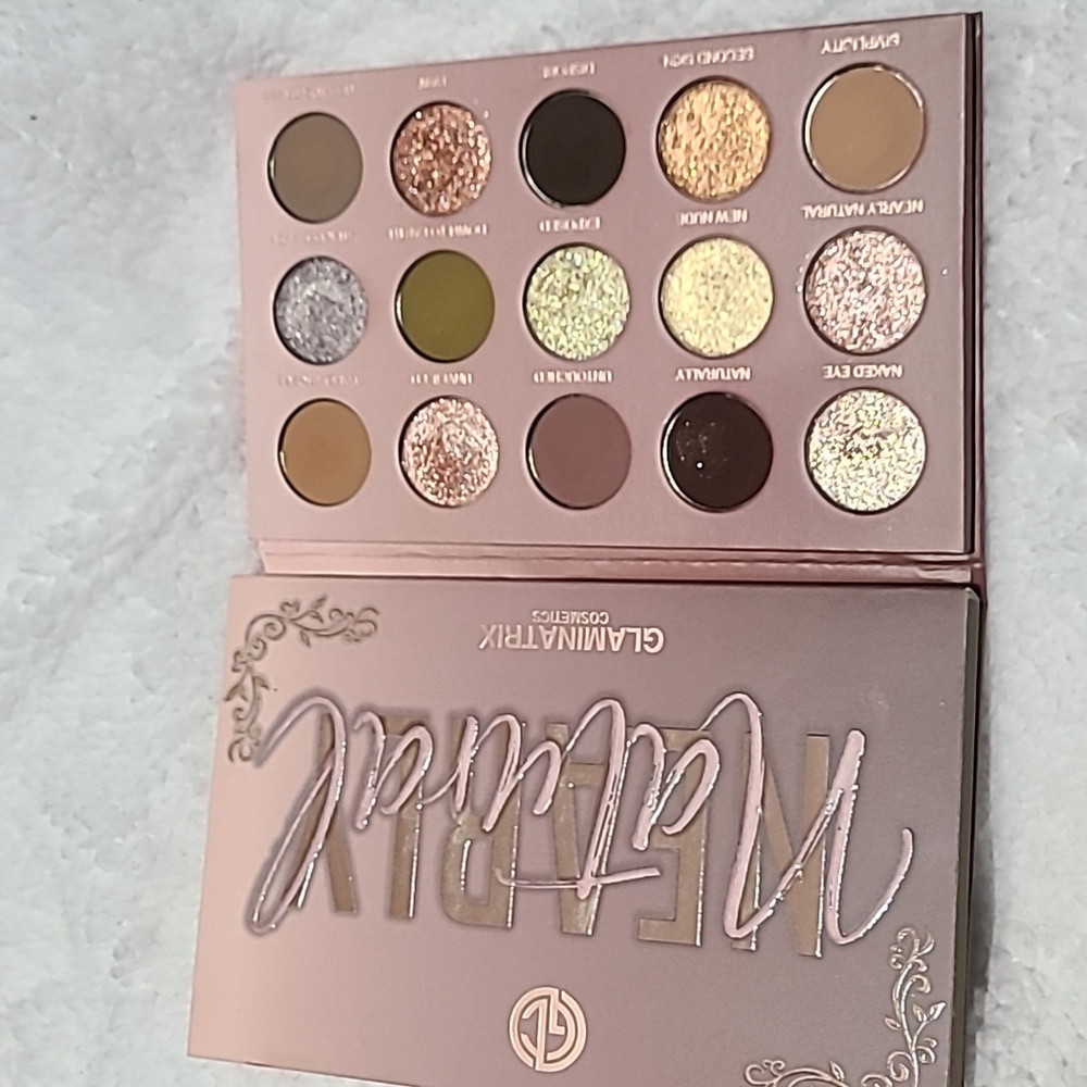 SOLD - GLAMINATRIX NEARLY NEUTRAL PALETTE FOR SALE